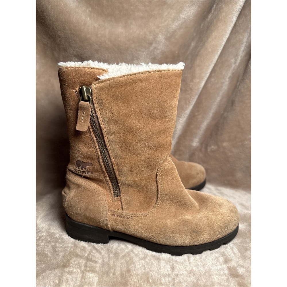 Good  Sorel Waterproof Suede Winter Boots Kids Sz 2 Tan Faux Fur Lined Durable
